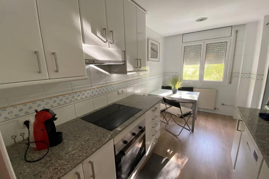 Apartamento Completo Muy Cerca Del Centro Ideal Para Familias Con Piscina Figueres  Zewnętrze zdjęcie