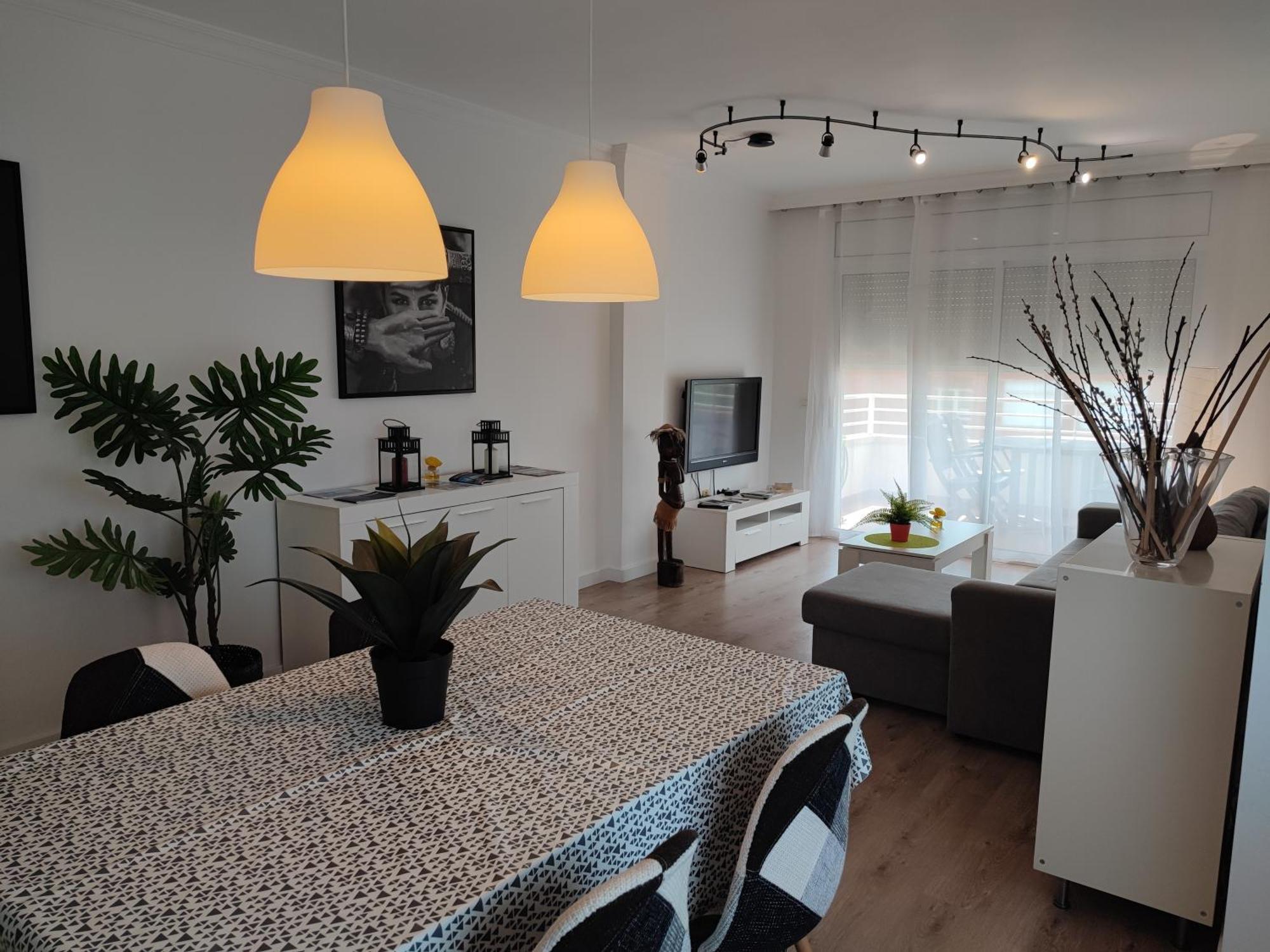 Apartamento Completo Muy Cerca Del Centro Ideal Para Familias Con Piscina Figueres  Zewnętrze zdjęcie